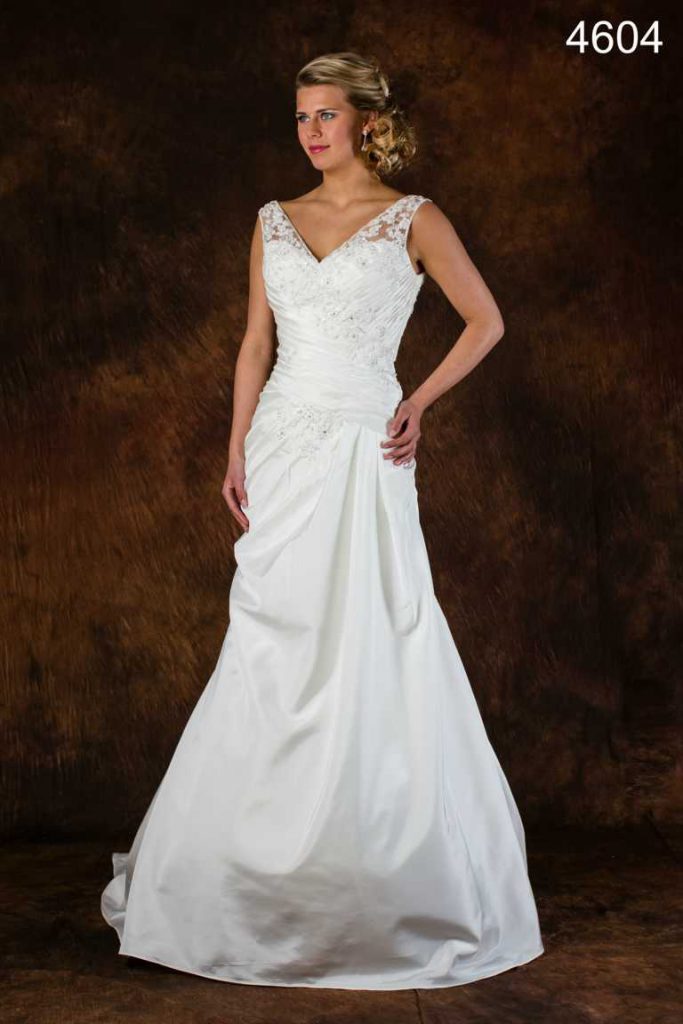 brautkleid-von-allure-fü die schmale braut