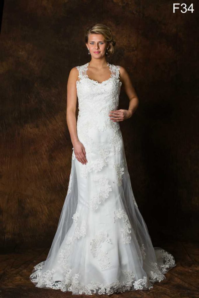 brautkleid-von-allure-mit blumen Stickereien