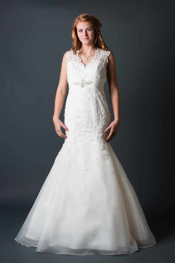 Brautkleid mit trägern